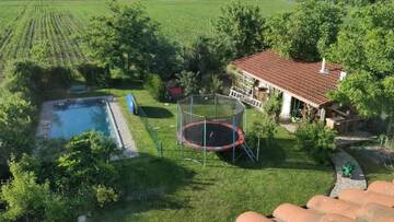 Фотографии Виллы Ravi Residence г. Dascălu (Румыния) №3 Фото Виллы Ravi Residence г. Dascălu 3